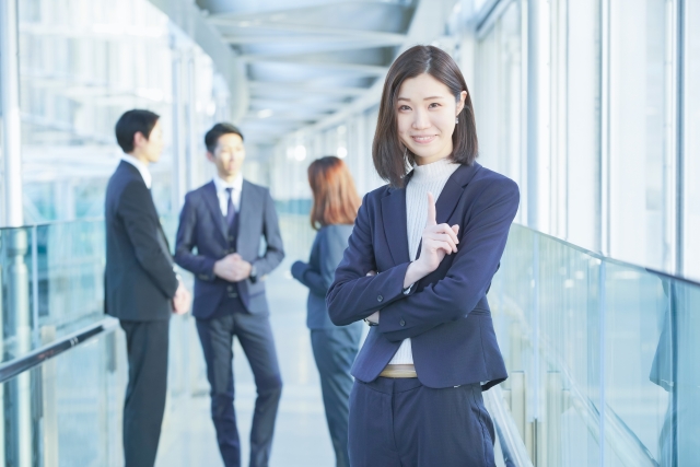 製造業・工場で働く様子